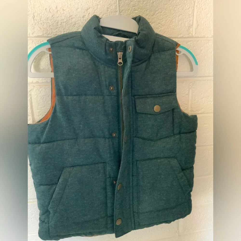 Boys Old Navy dark emerald Green puffer vest size Small 6/7 - Picture 6 of 7
